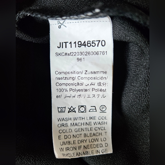 Ruffled Sleeve Dress by SHEIN Curve 4X, black - Picture 5 of 6